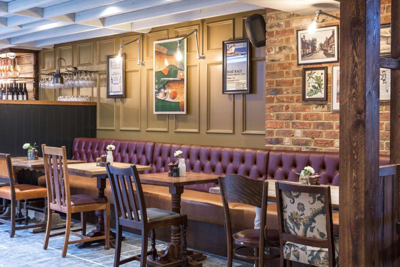 The Bridge Hotel Chertsey Exterior foto